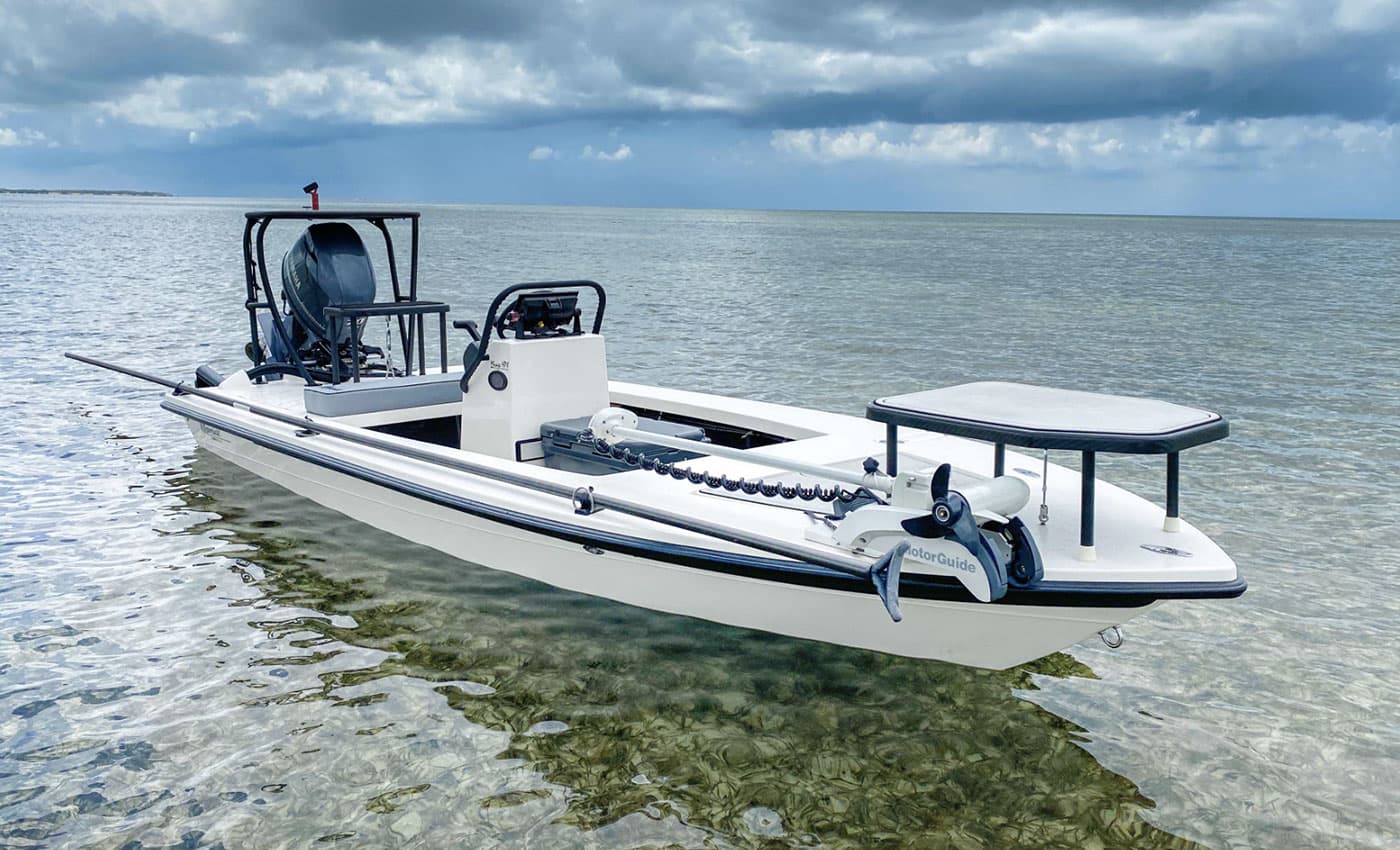 Maverick 17 HPX-V — hero